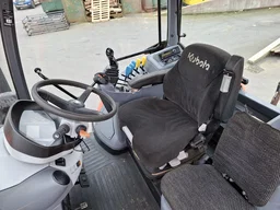 Kubota M6121 con cargador MX – 140 CV – Año 2018