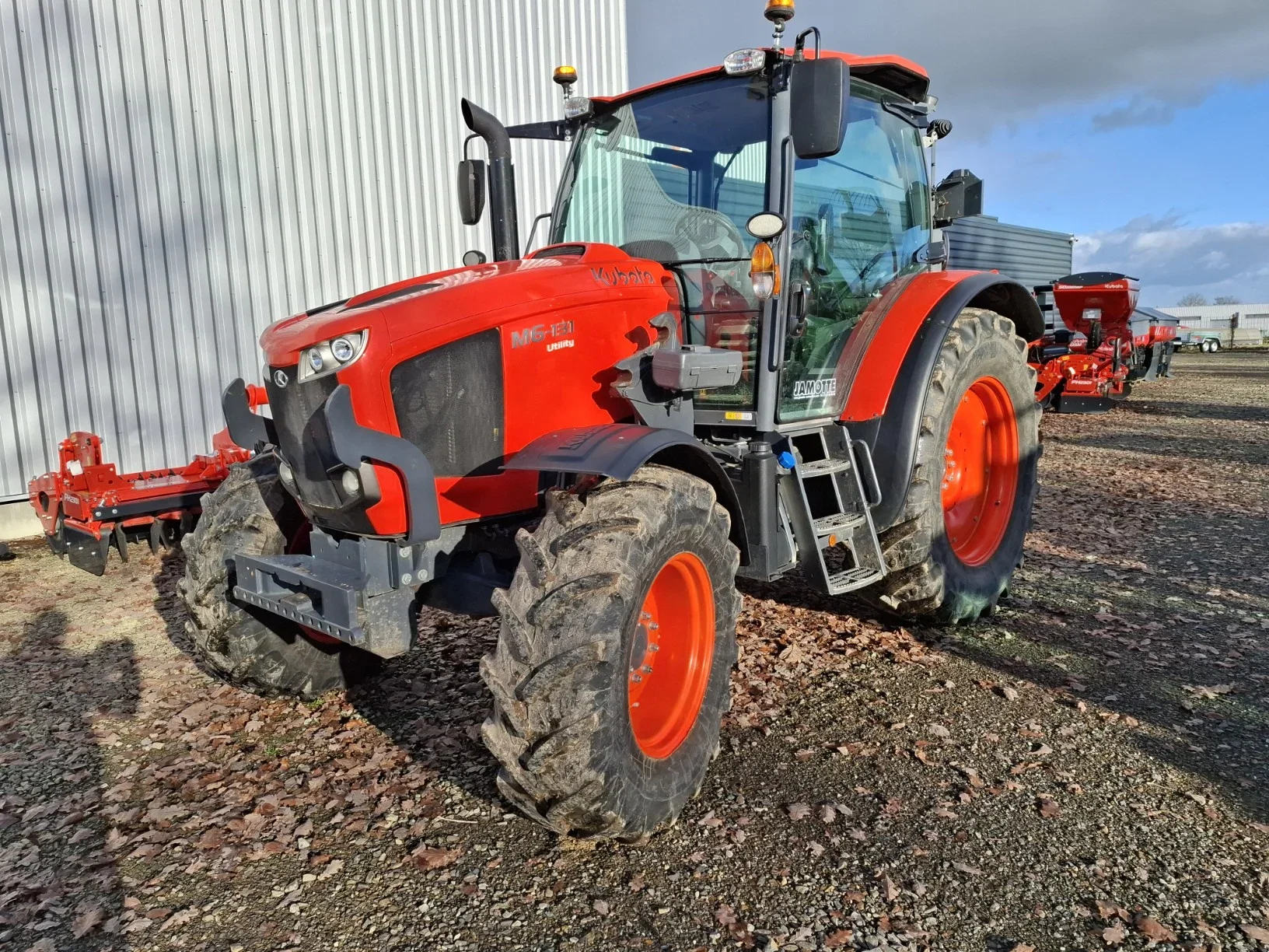 Kubota M6131 U – 143 CV – Año 2024 – 1.100 horas_1