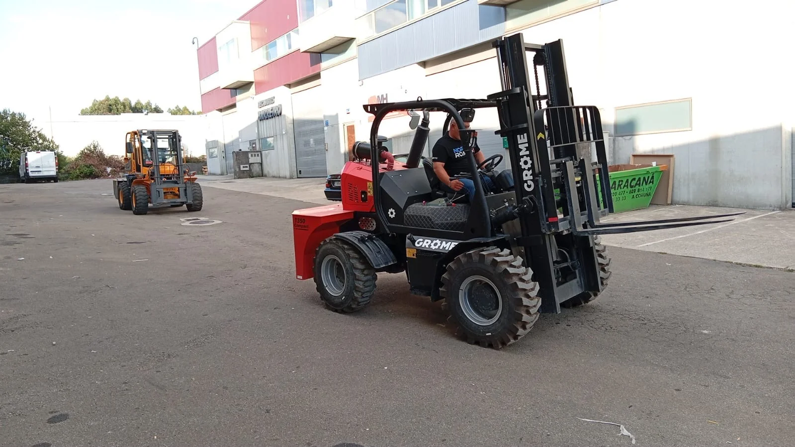 Carretilla Elevadora Todoterreno 4x4 – 3.500 kg_4