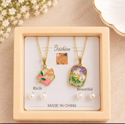Pendants 