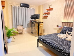 Cozy Digital Nomad Private Room — Hotel Comfort, Hostel Connection