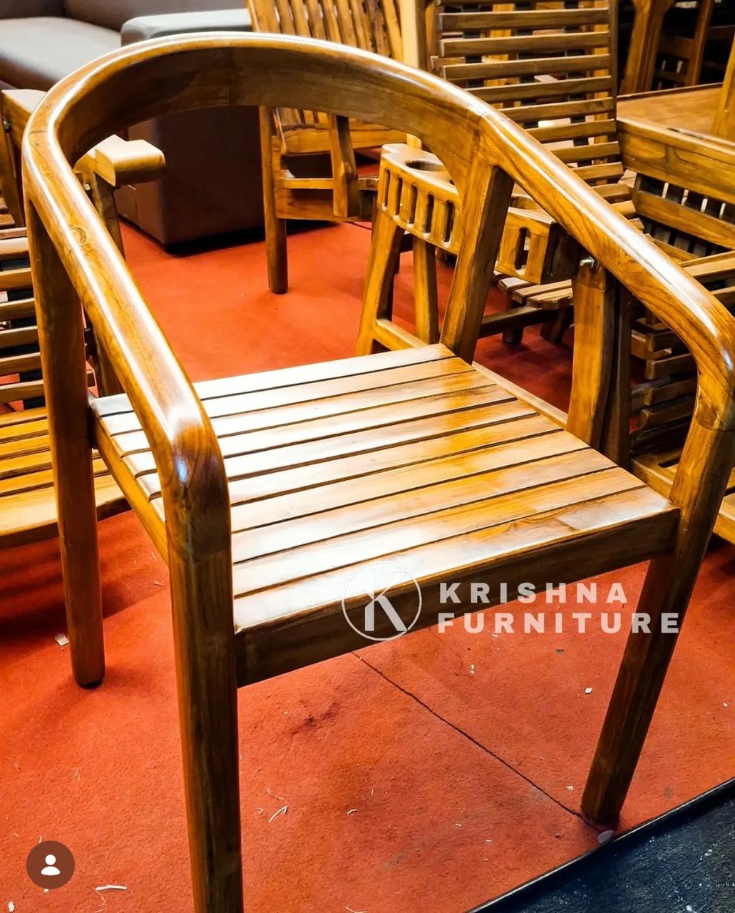 CURVED SOLID WOOD ARMCHAIR