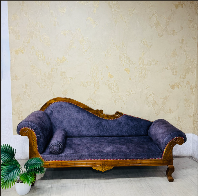 CHAISE LOUNGE