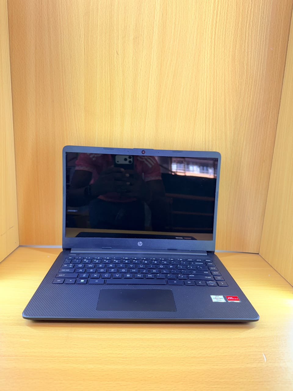 HP laptop 14s