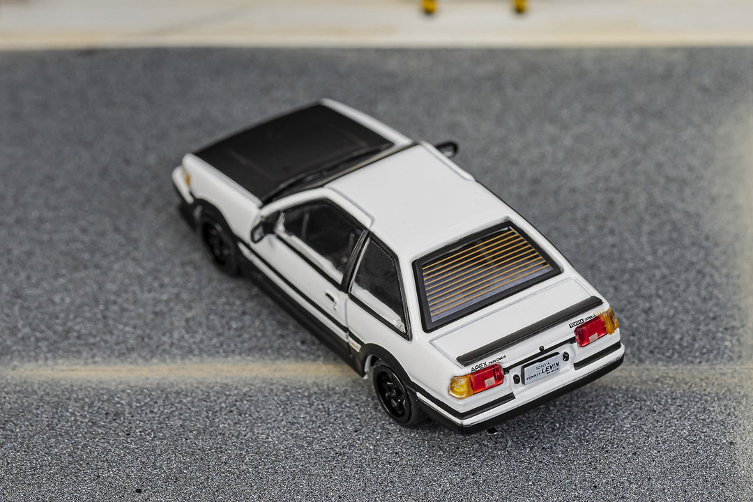 DCT MODEL 1/64 TOYOTA AE86
