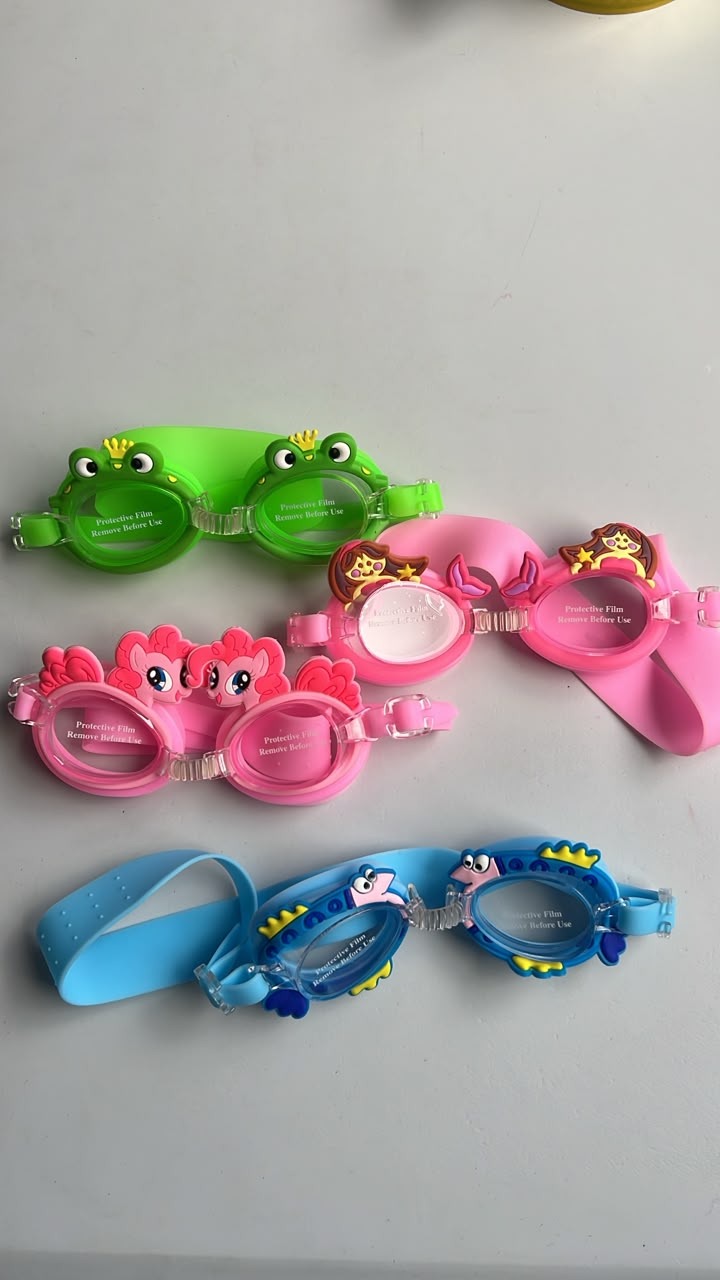 Children's swimming goggles