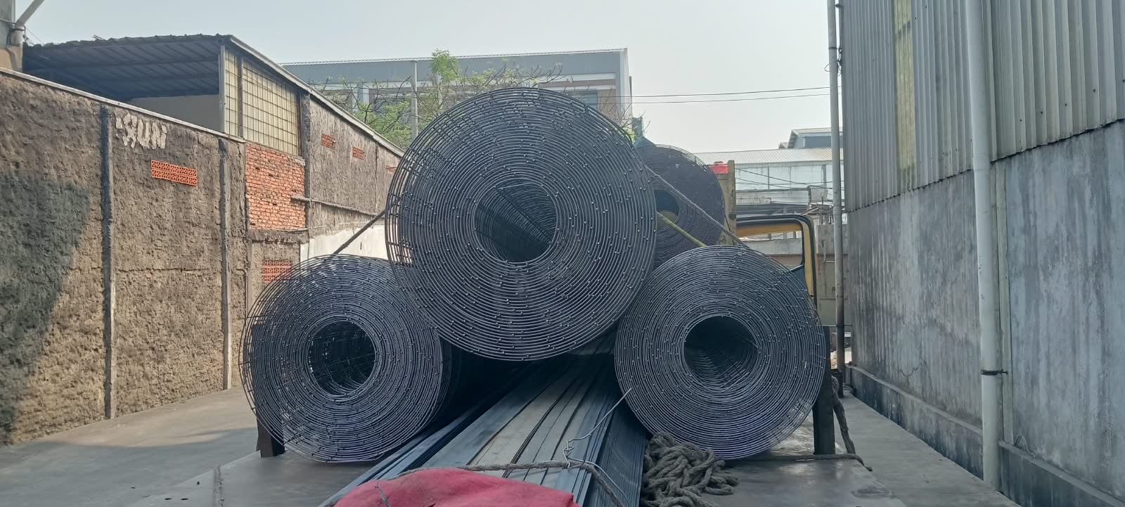 Wiremesh Roll dimensi 2.1 x 54m _5