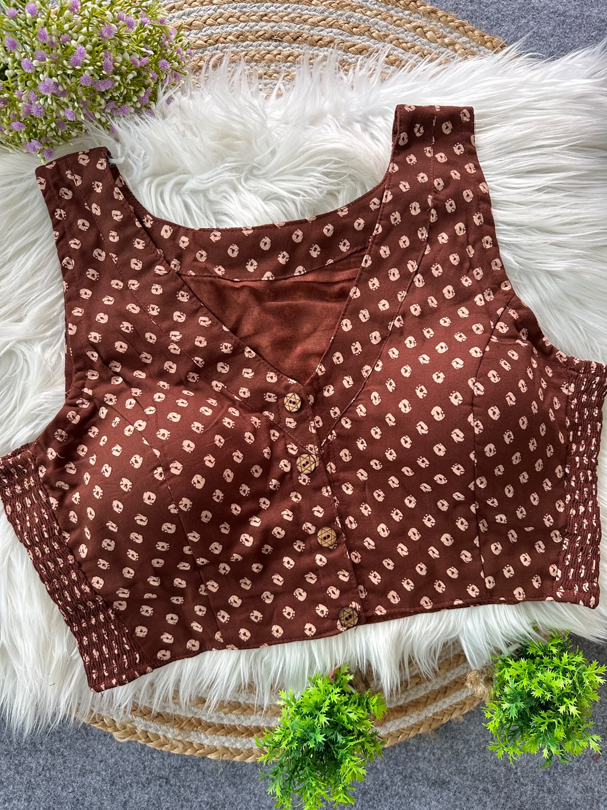 BUTTI ELASTIC SLEEVELESS BLOUSE _6
