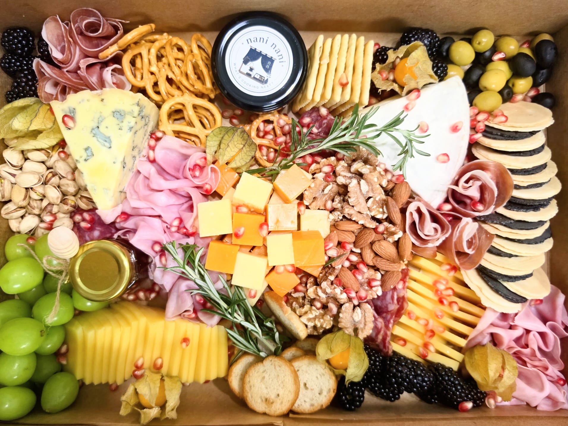 Celebration Grazing Platter 9-10 Pax_0