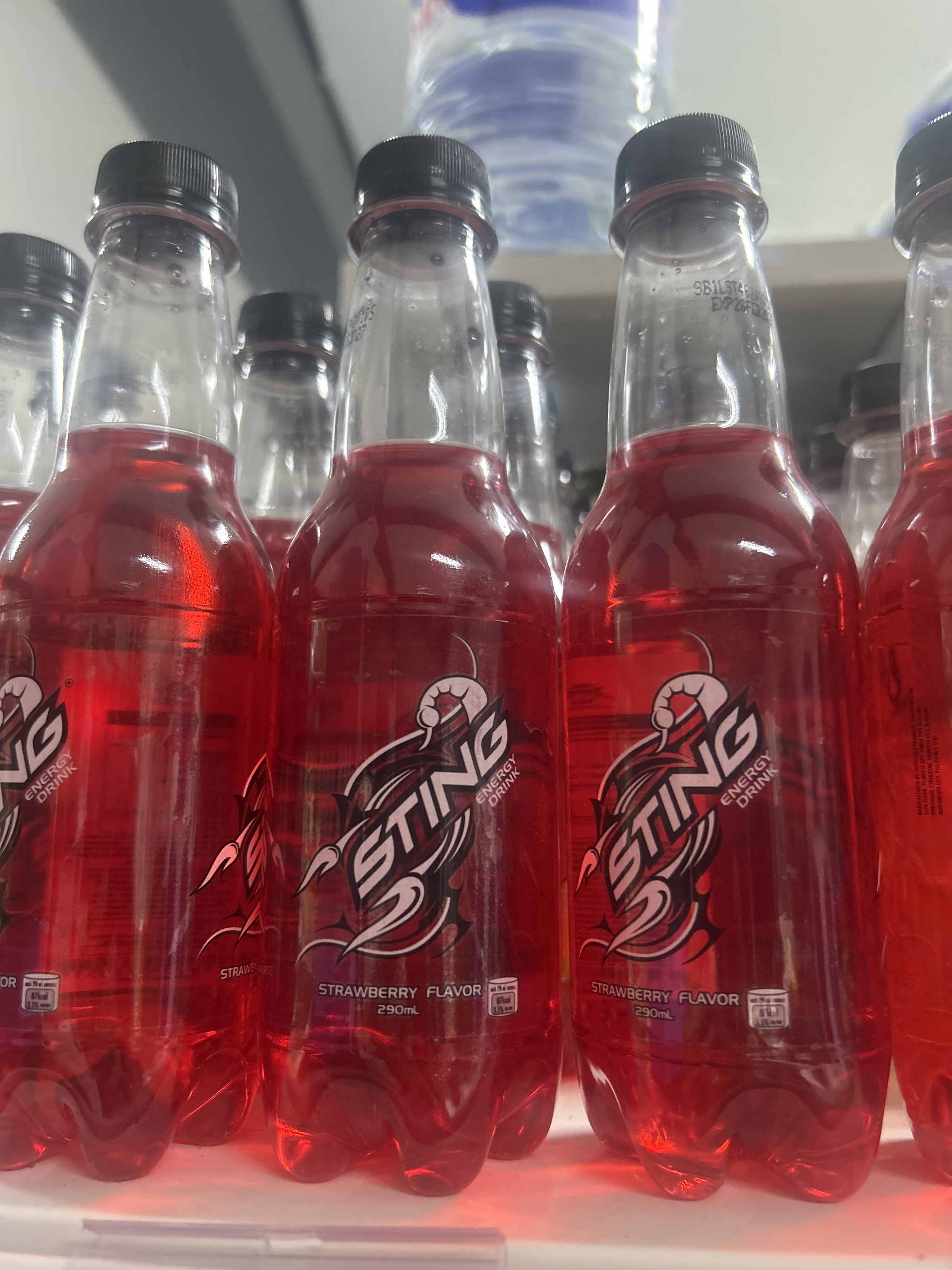 Sting strawberry 290ml_0