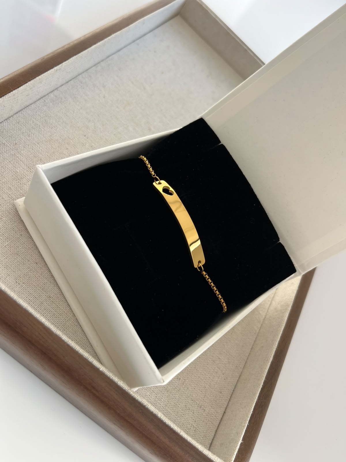 Her Identity Bracelet_0