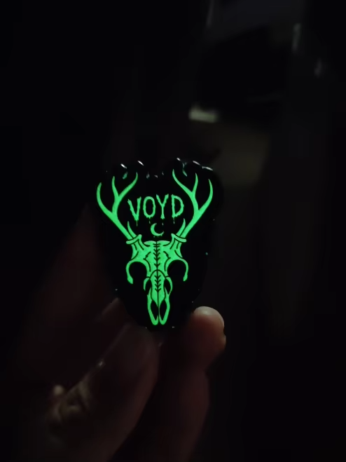Pre-order VOYD glow pin LE/100_1