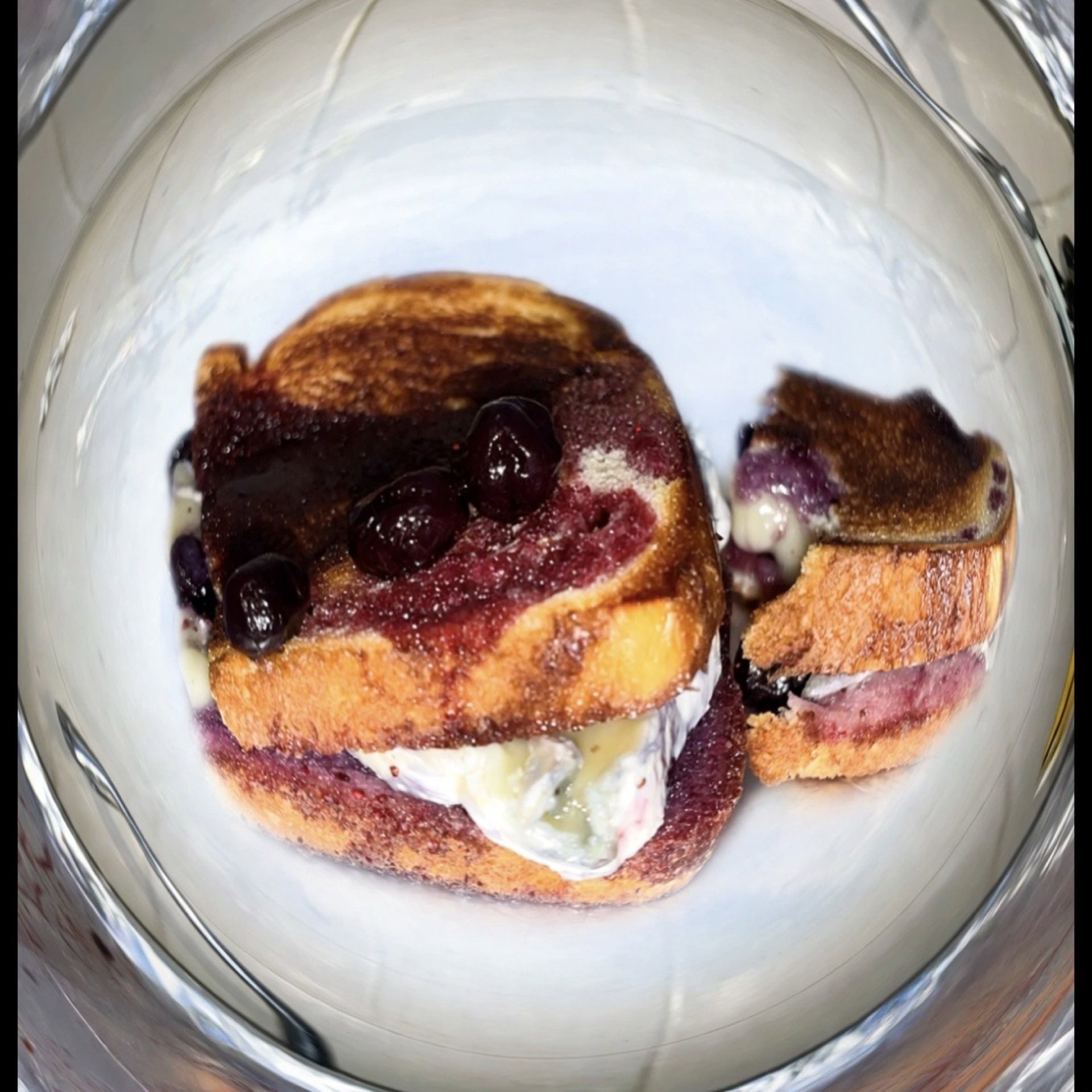 BLUEBERRY BRIE SANDO