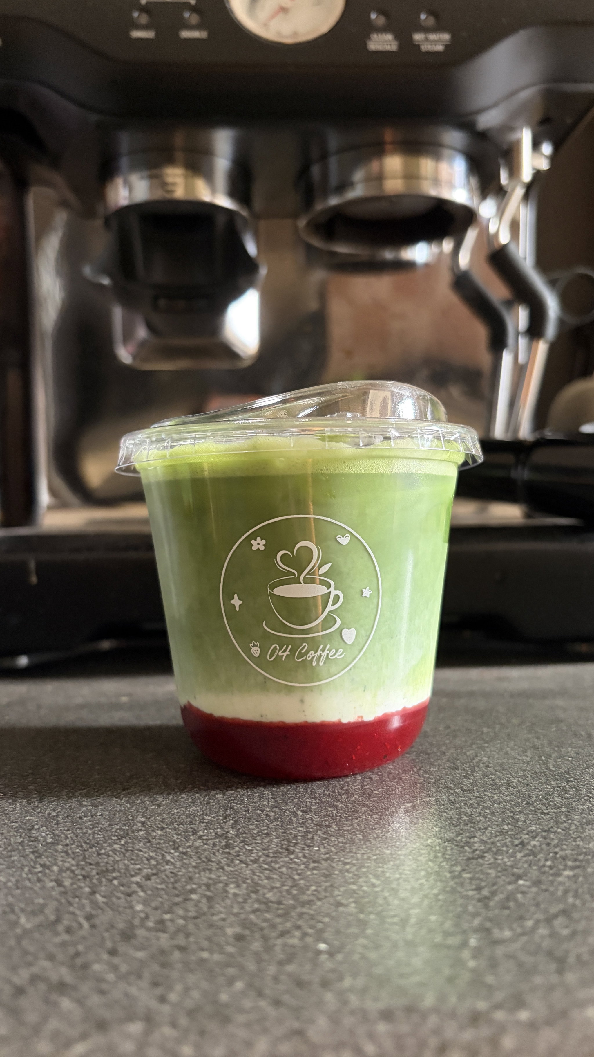 Strawberry Matcha Latte_0