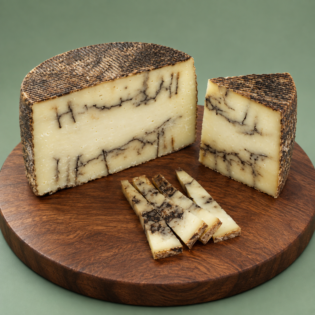 Овечий сыр с черным чесноком (Ajo Negro)