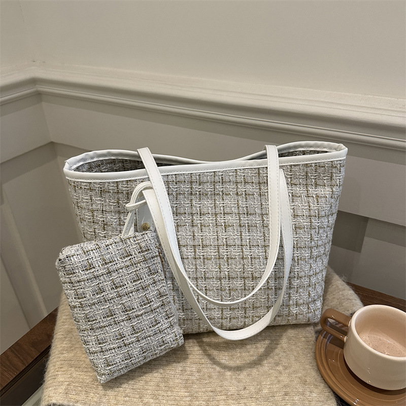 TOTE BAG AND PURSE (PRE ORDER )_3