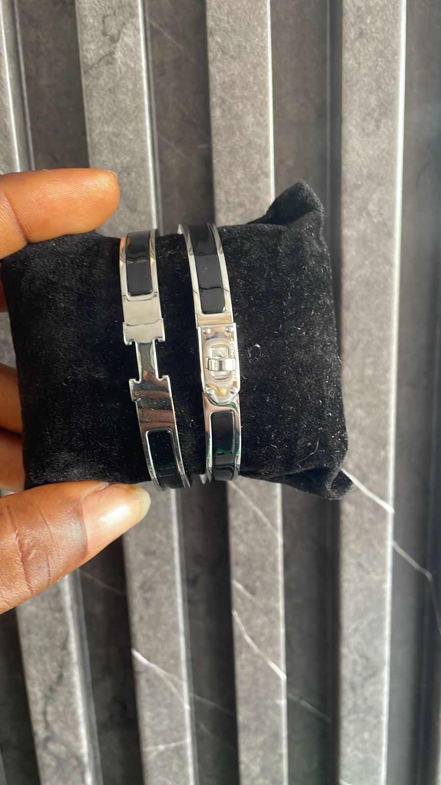 Glitz Silver Double-Bar Bangle-black_0