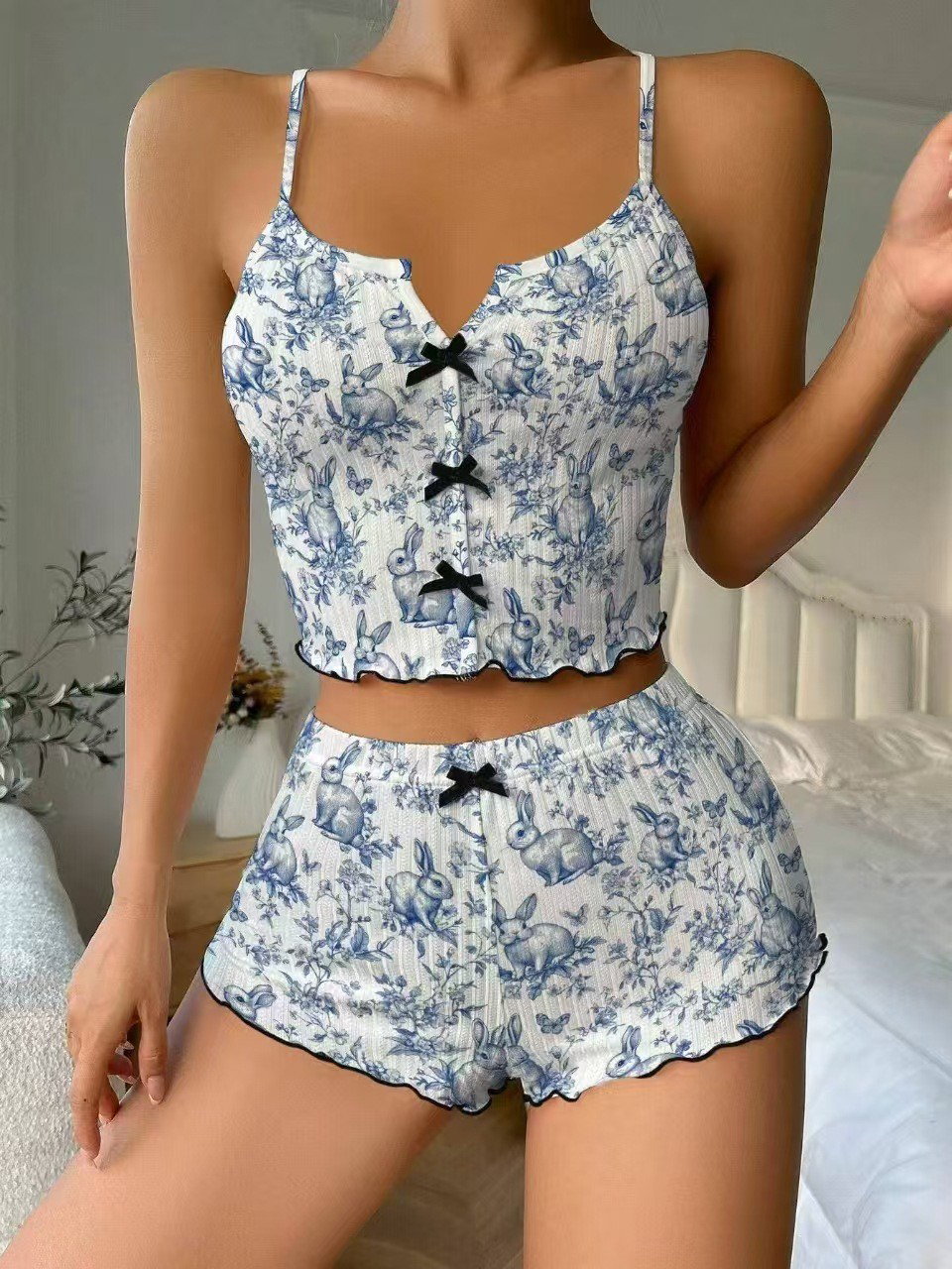 CHIC NIGHTWEAR