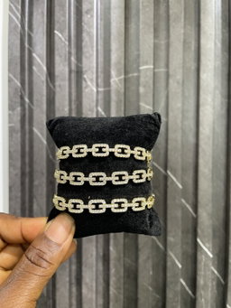 Glitz Gold Crystal Link Bangle