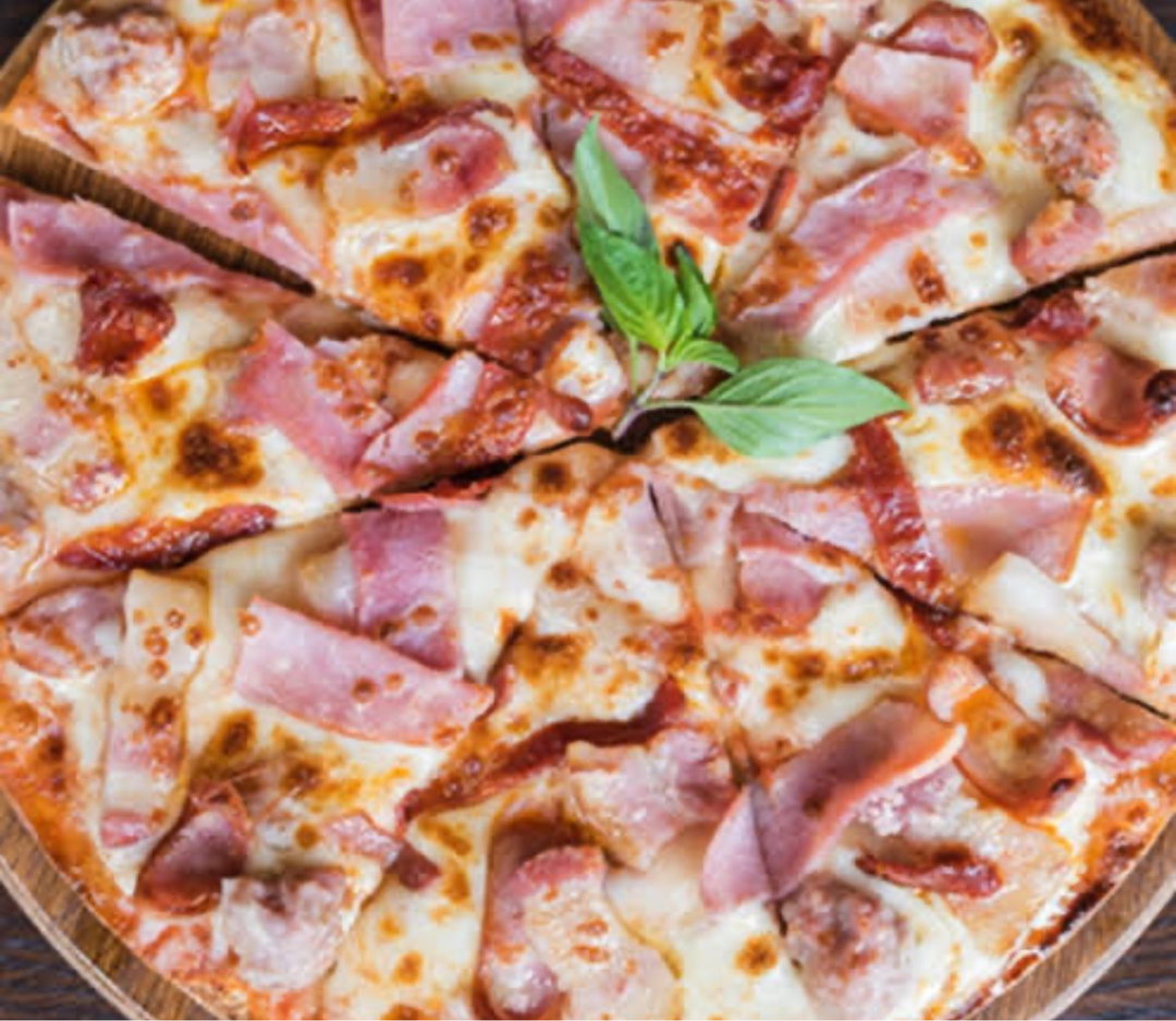 Ham ‘n Cheese pizza family