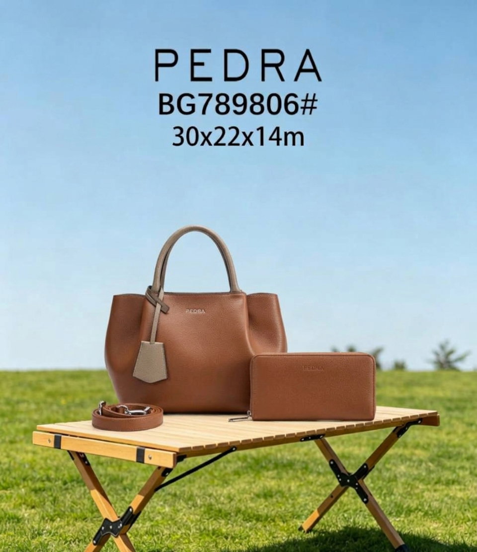 Medium structured tote / top-handle handbag soft, curved silhouette with cinched/pleated side folds_4