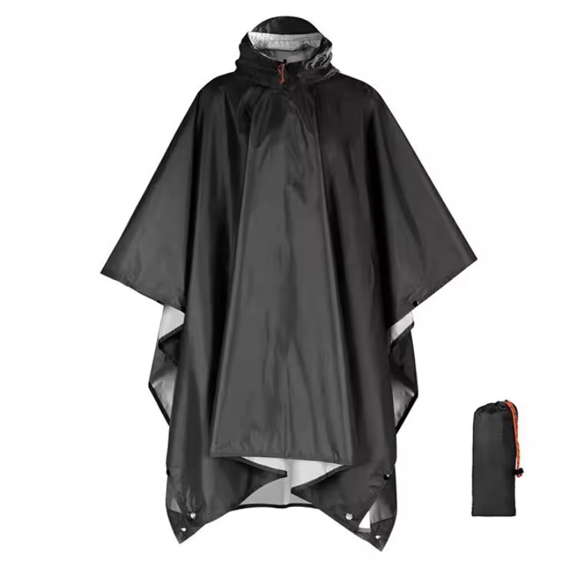 Capa de chuva com capuz