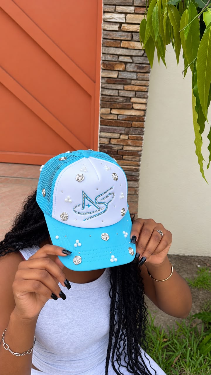 NOVA CAP WHITE-BLUE 