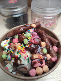 Ice Cream Ngemil