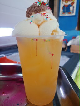 Fanta float jeruk