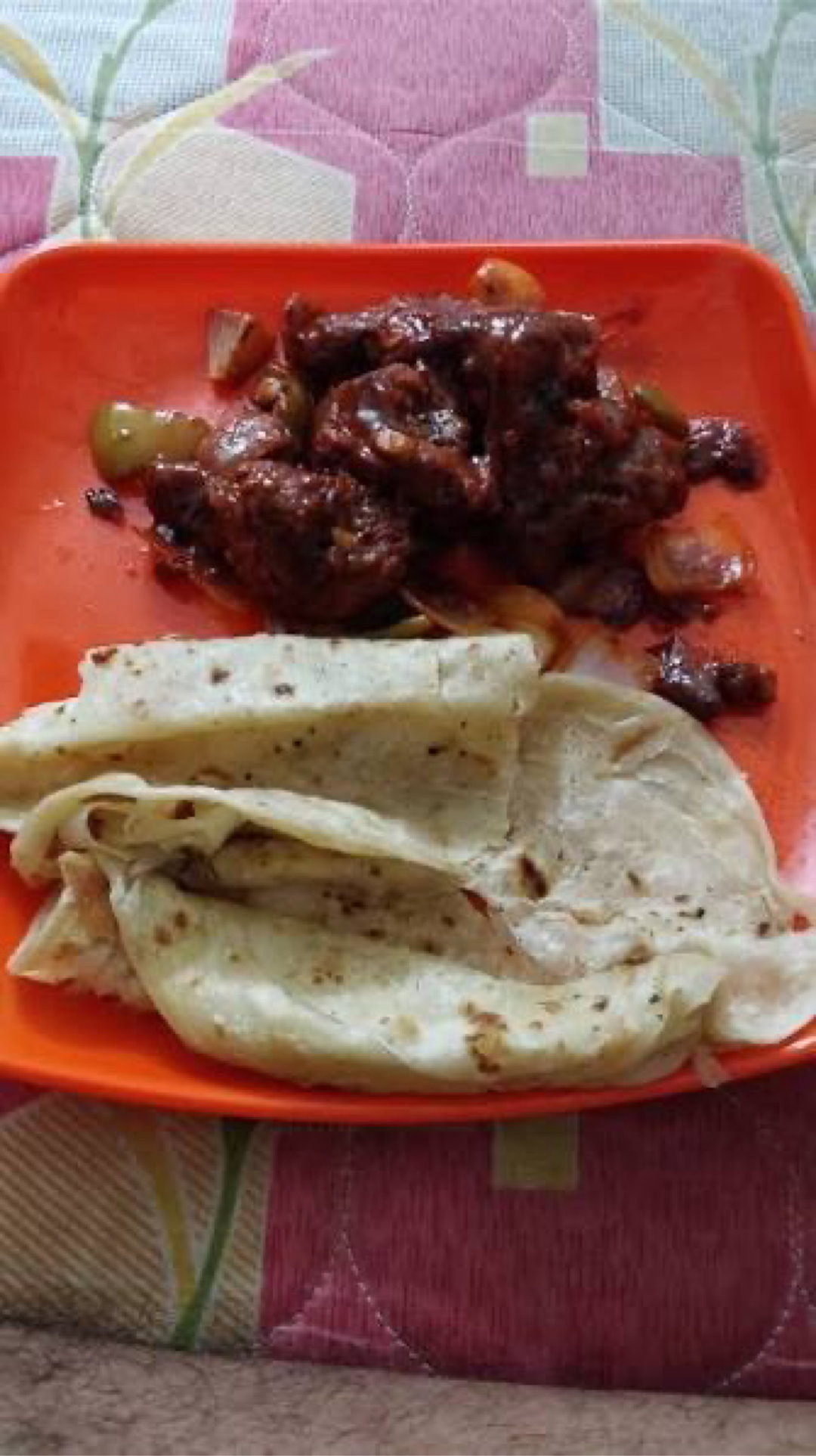 Half Chicken chilii  2 roti