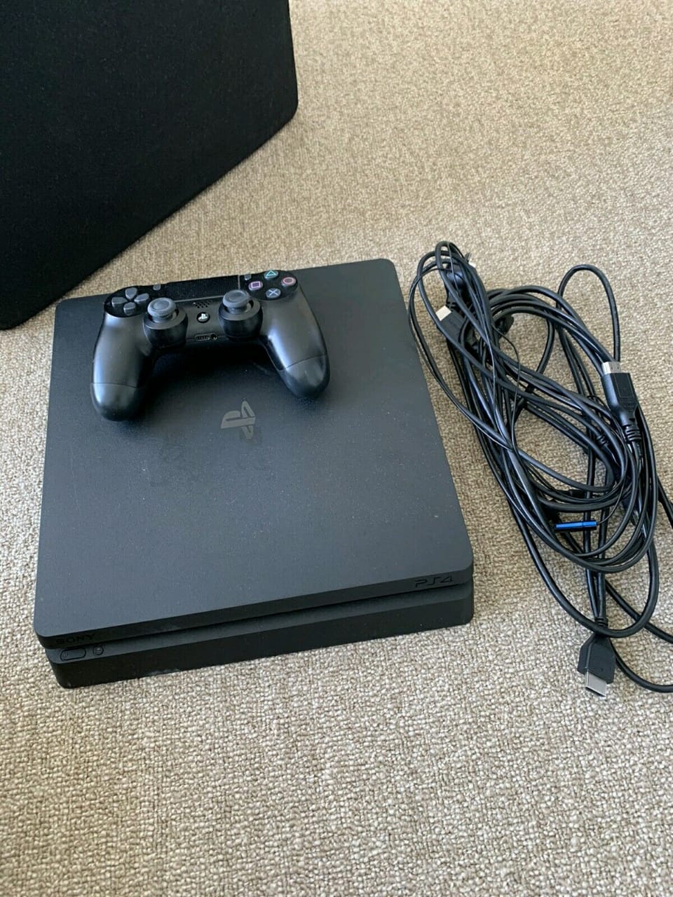 PS4 console 500GB 
