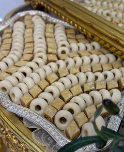 Baklawa + Kaa’k warka 50 pièce / 1 kg