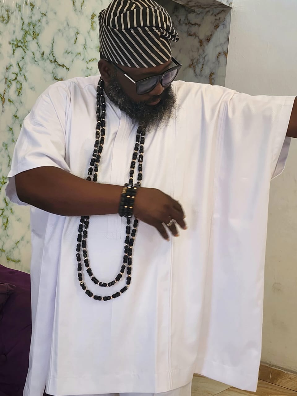 WHITE NATIVE WEAR_2
