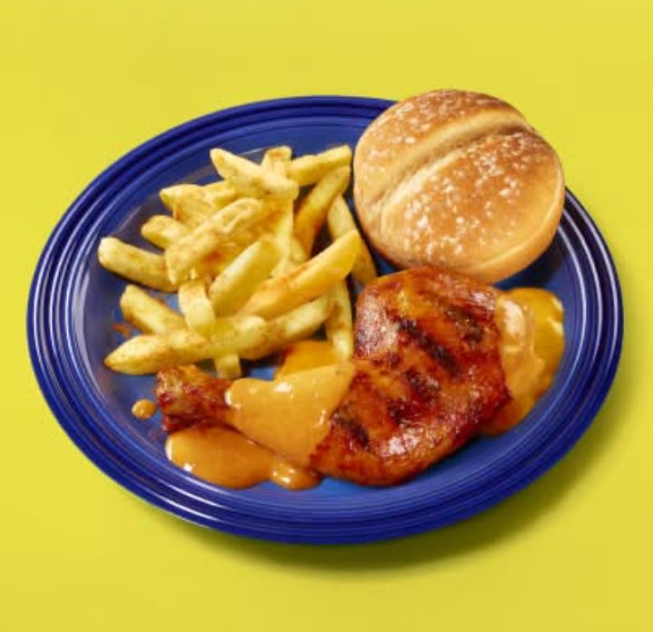 1/4 chicken chips &roll 