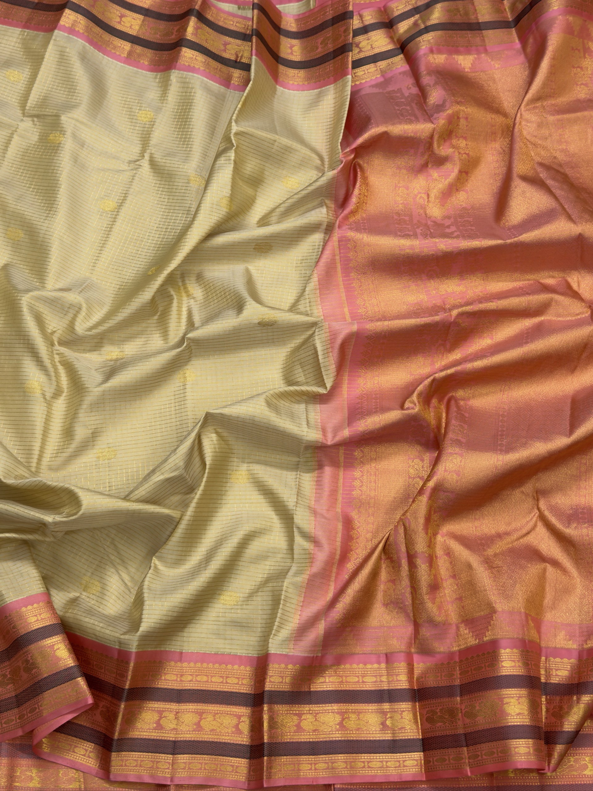 Beige Kanchipuram with peach pink pallu_0
