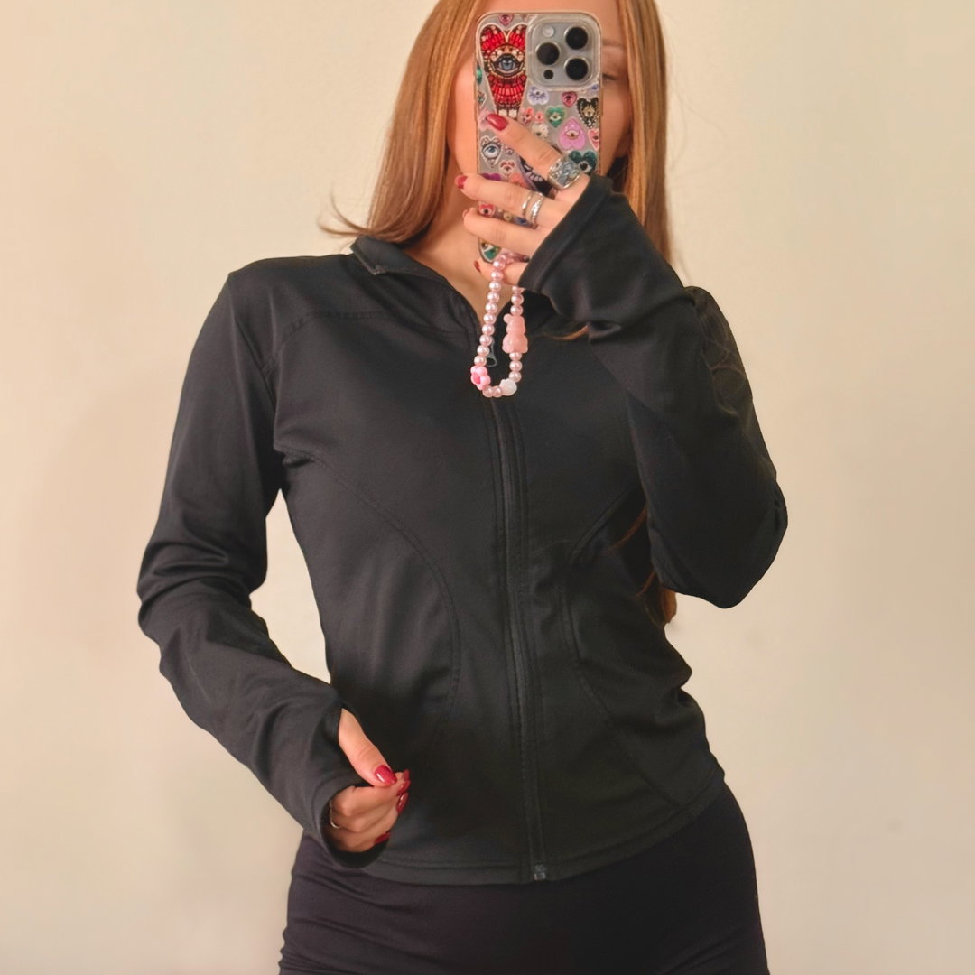 Suéter deportiva NUEVA
