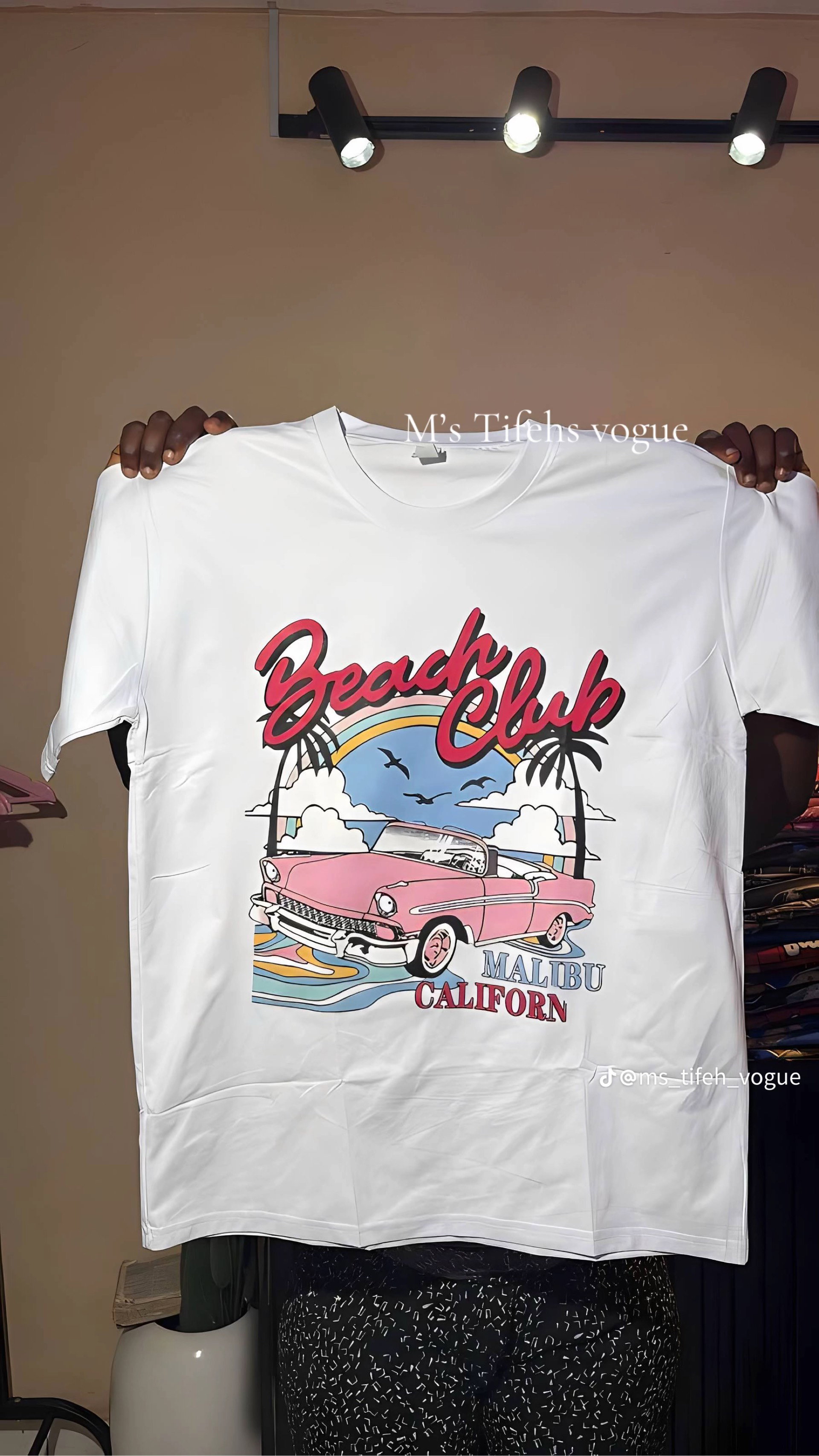 Unisex graphic tee shirt