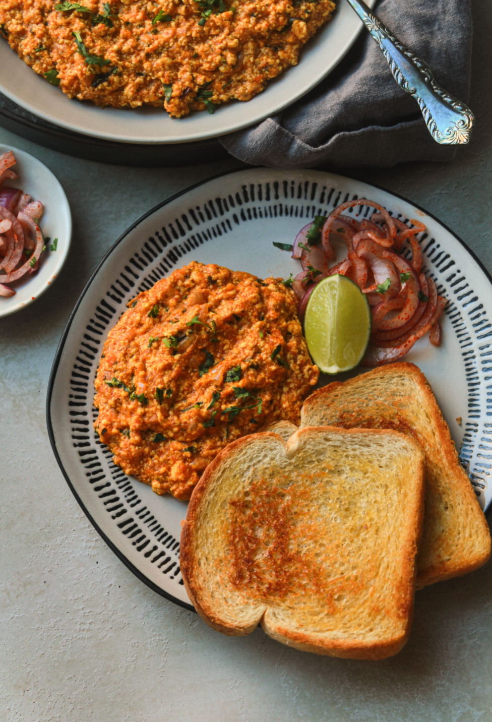Paneer Bhurji [With Toasted Bread]