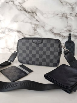 Lv snapshot black