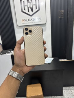 IPHONE 11 PRO