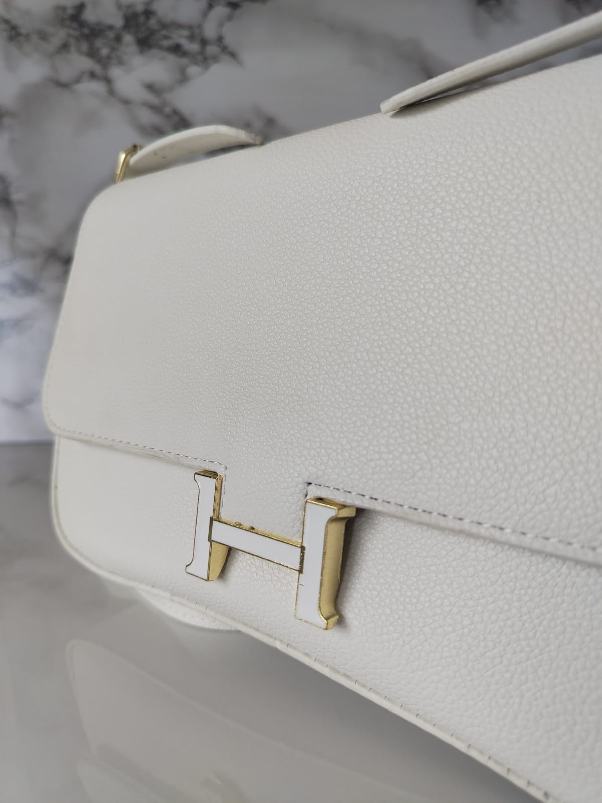 Hermes plain white _1