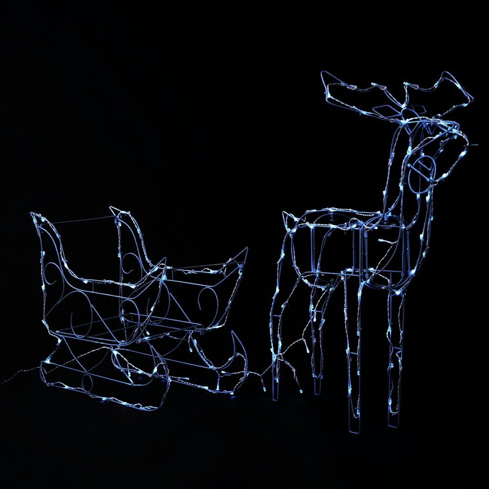 160 LED Solar Powered Reindeer with Sleigh_1
