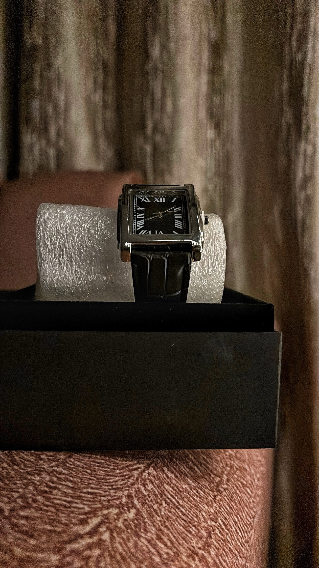 Veloria Classic Tank Watch |ساعة ڤيلوريا  الكلاسيكية -اسود_1