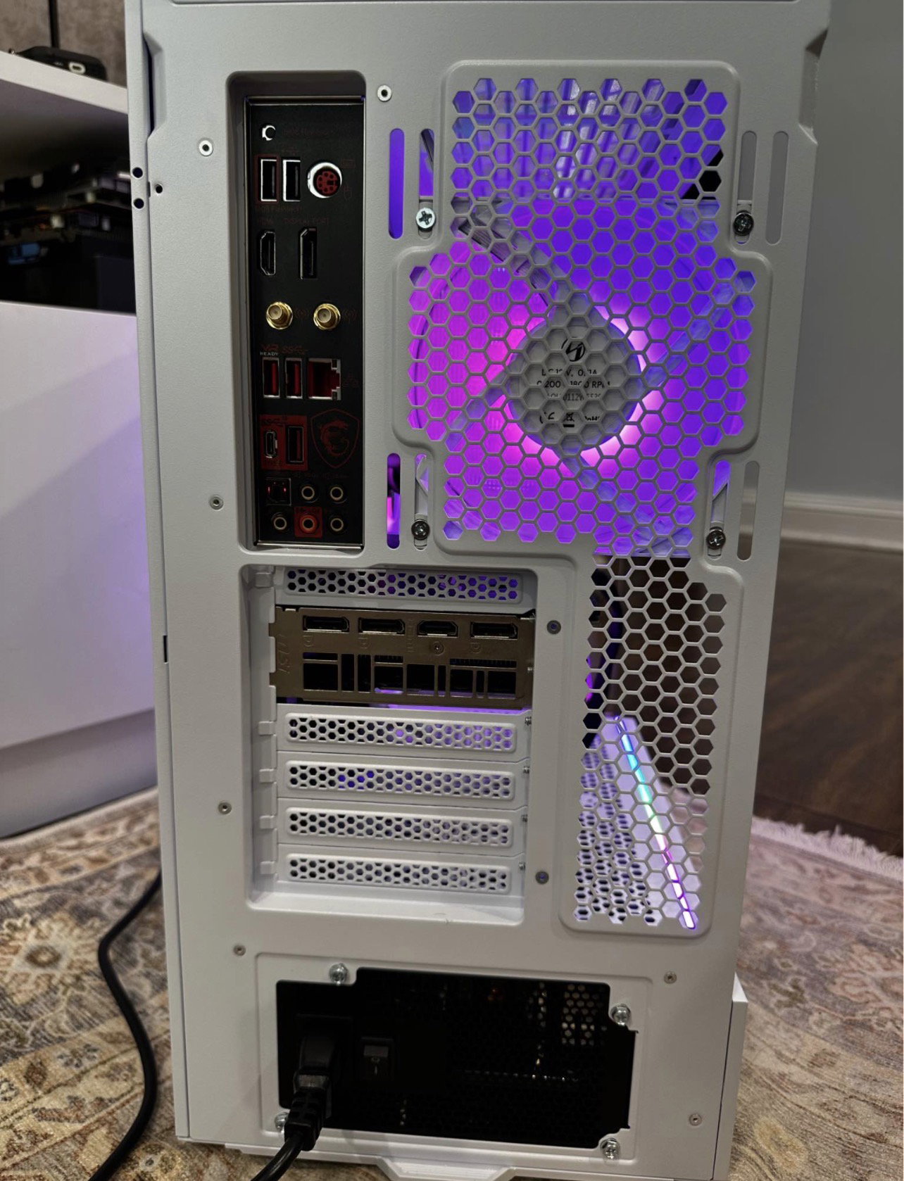 PC GAMING WHITE RGB – Ryzen 5 3600 / RTX 2060 SUPER 8GB / RAM 16GB / SSD 480GB_2