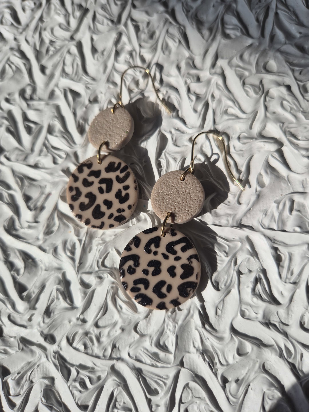 Leopard buttons - sandy beige and black
