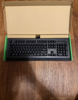 Razer Cynosa V2 – Clavier Gaming RGB – AZERTY/QWERTY à confirmer