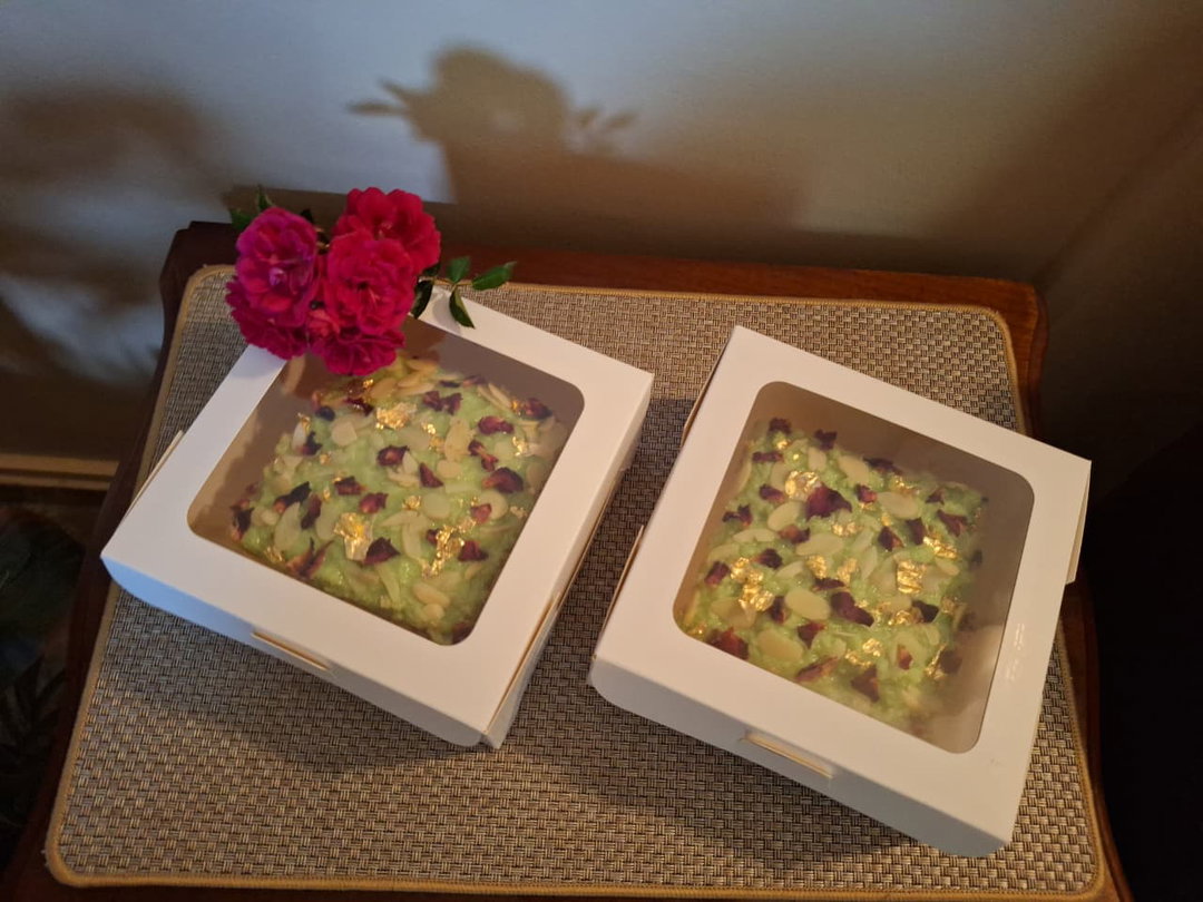 Barfi maspin cake (21 cm x 29 cm)