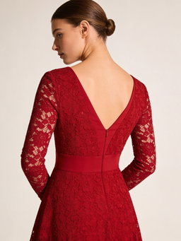 Vestido Nina · encaje rojo