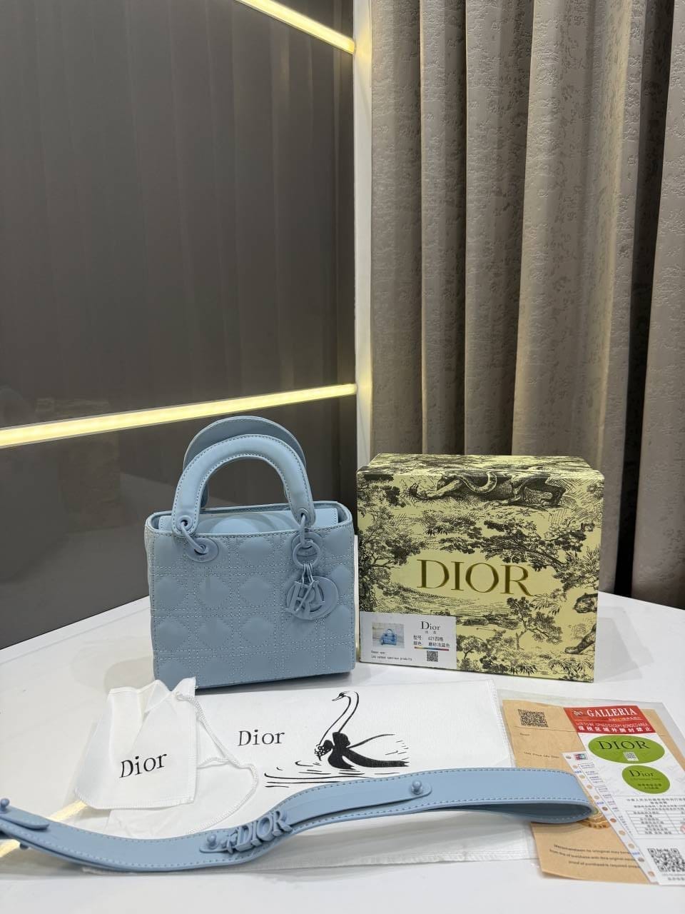 Dior blue _2