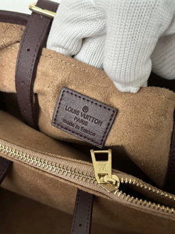 Lv monogram brown 